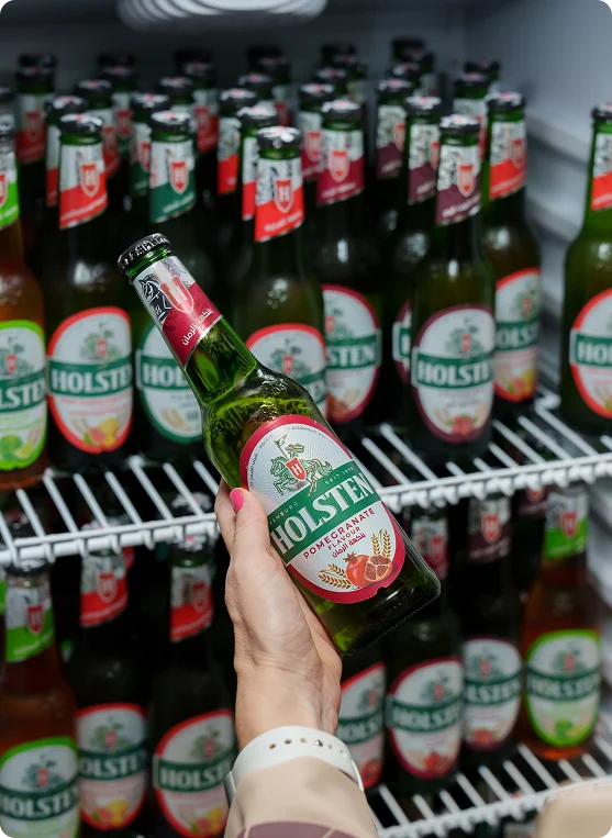 Holsten non-alcoholic malt beverage branding image